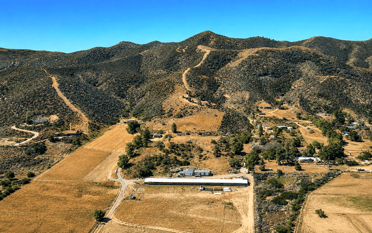 10 ac in Leona Valley, CA photo 2