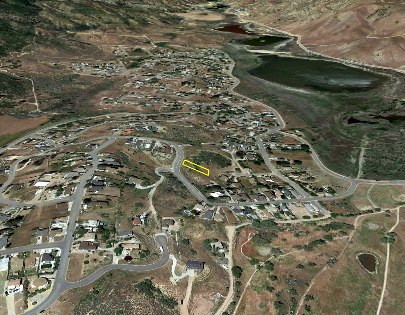 7,628 sqft in Lake Hughes, CA photo 10