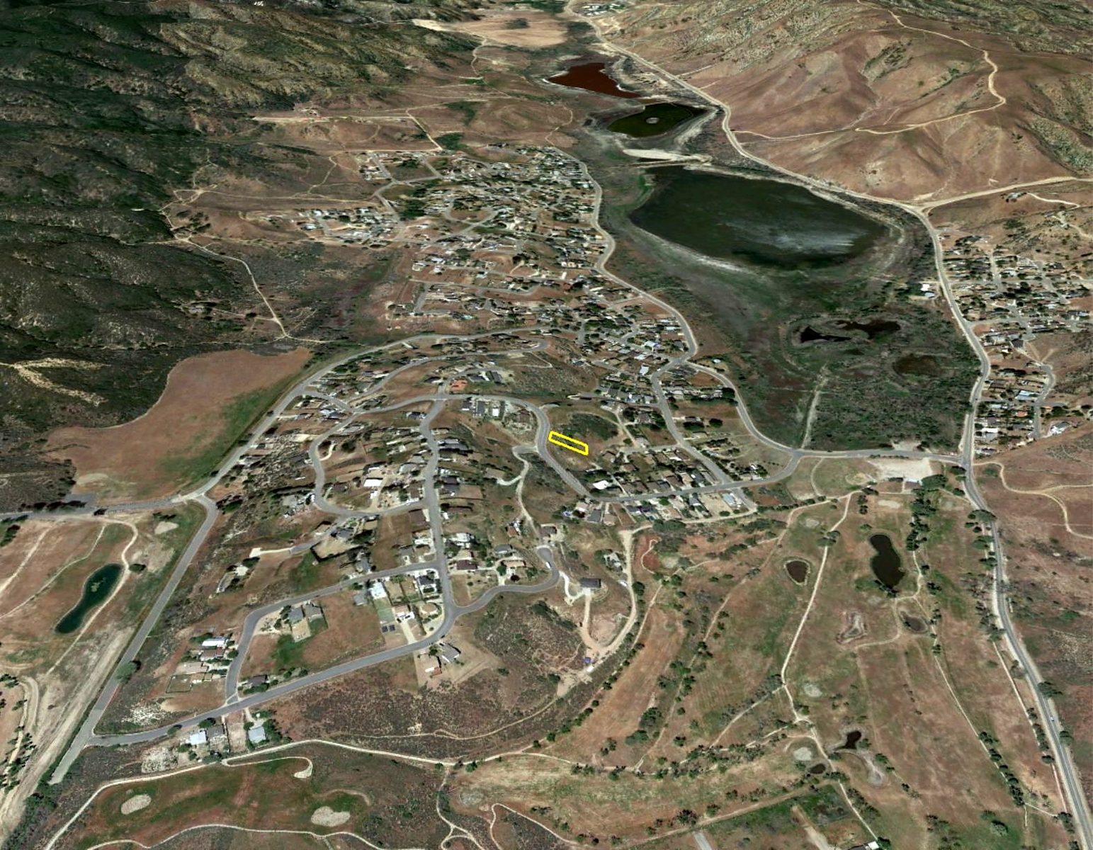 7,628 sqft in Lake Hughes, CA photo 12
