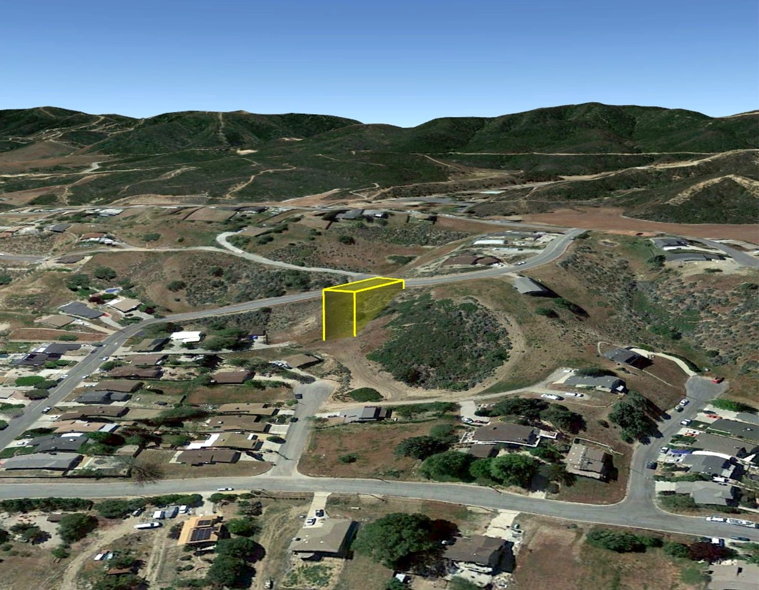 7,628 sqft in Lake Hughes, CA photo 14