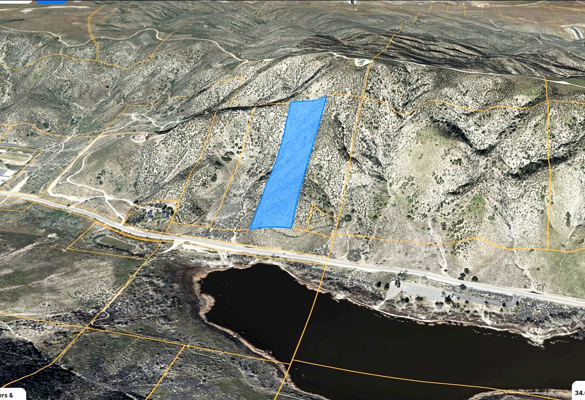 10.07 ac in Del Sur, CA photo 4