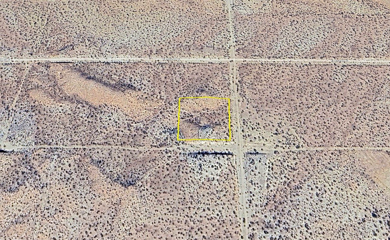 2.5 ac in Lancaster, CA photo 3
