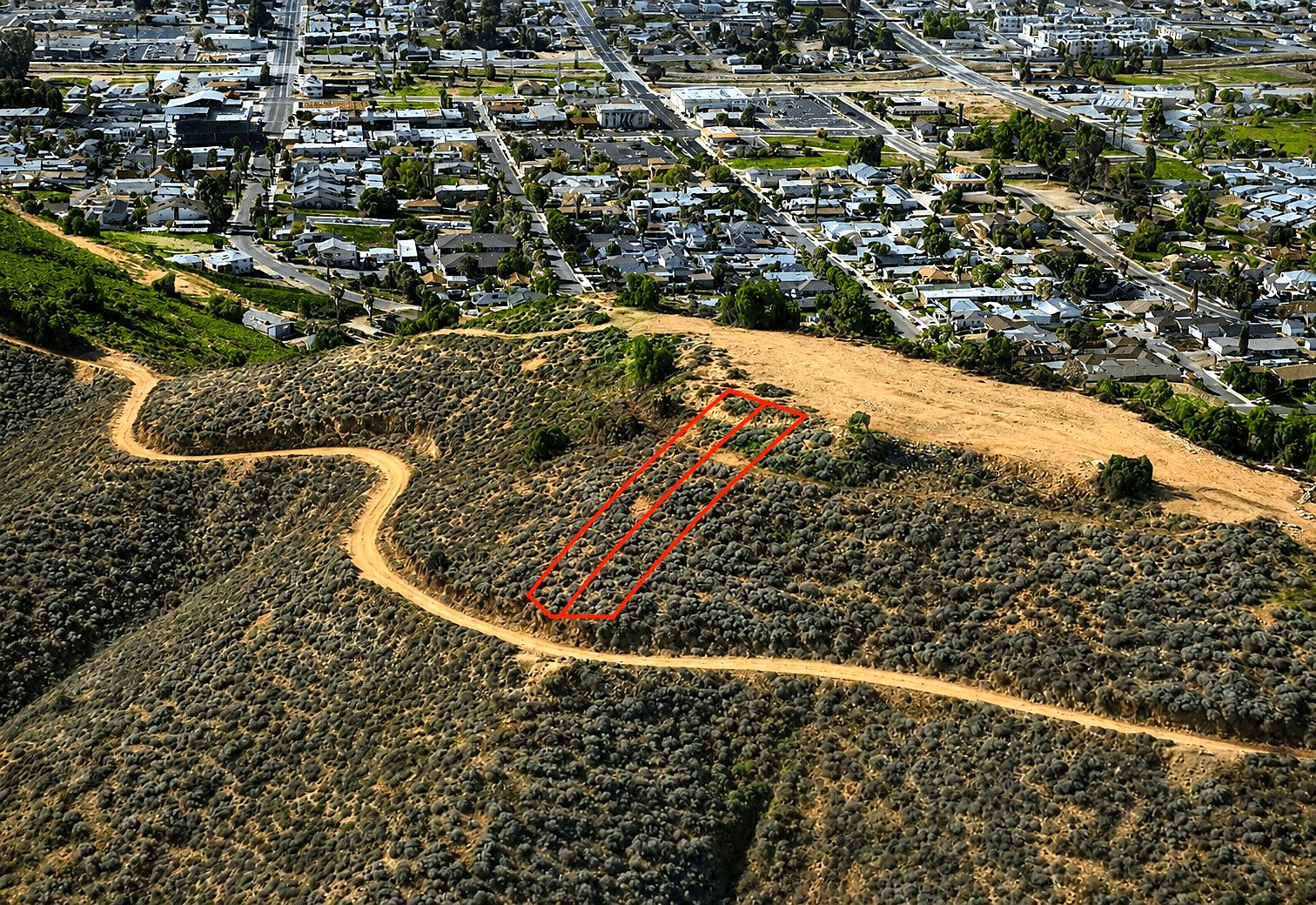 8,712 sqft in Lake Elsinore, CA photo 4