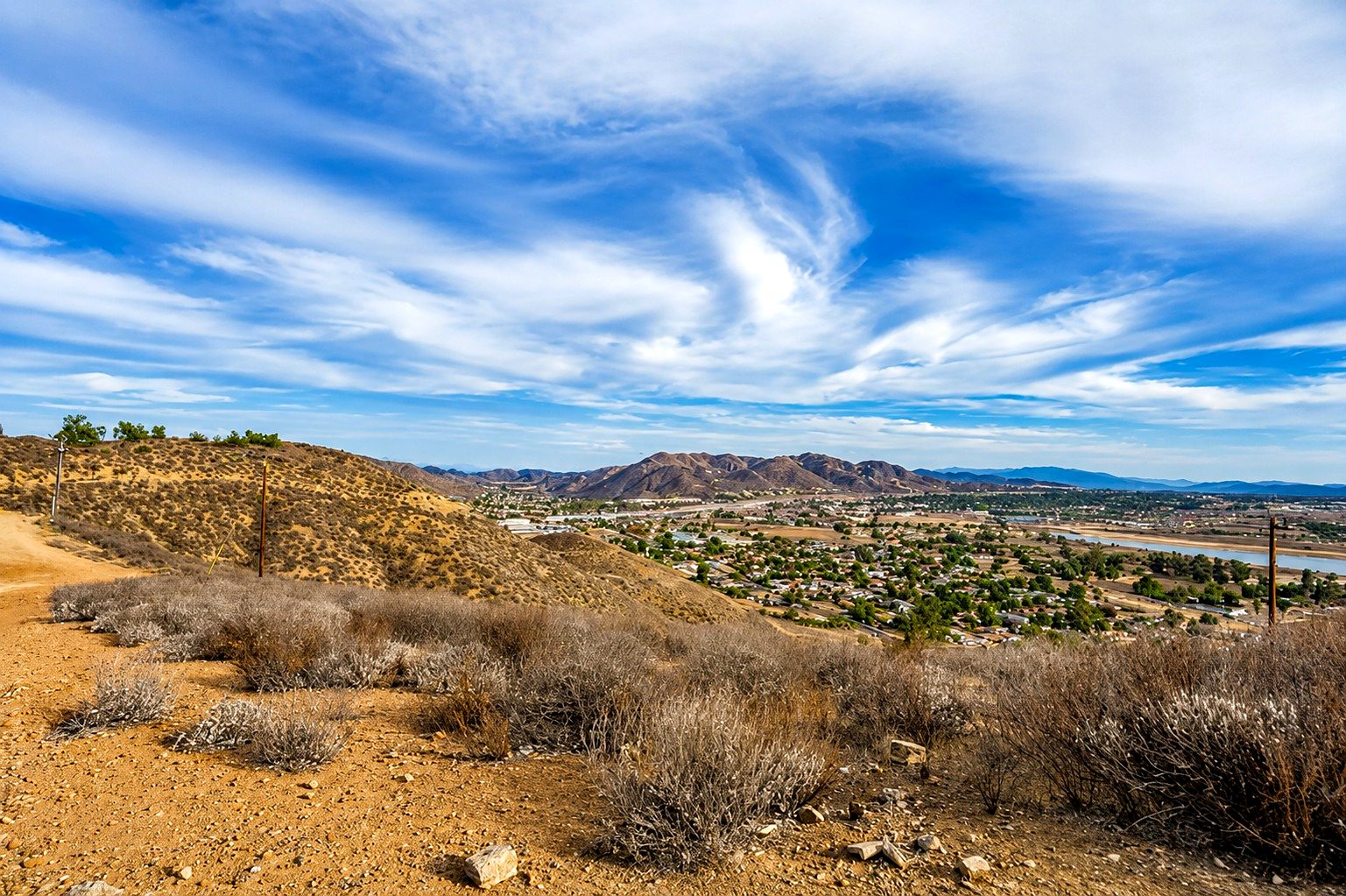 3,485 sqft in Lake Elsinore, CA photo 1